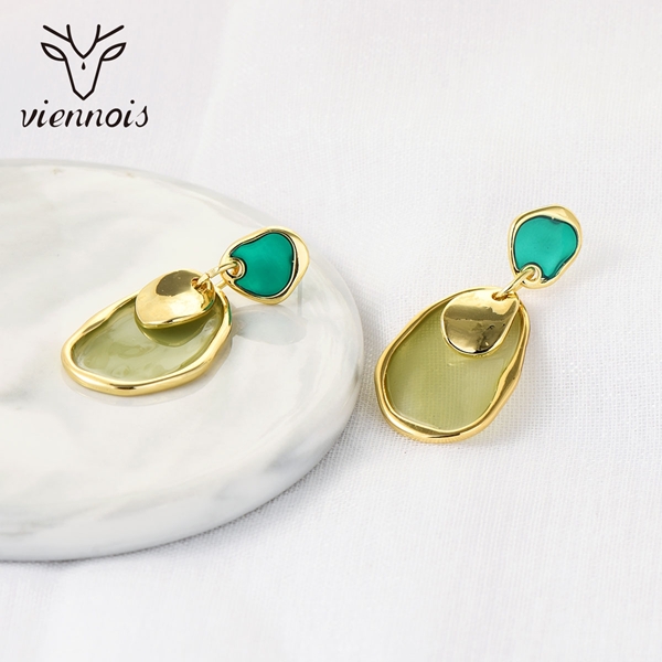 Picture of New Season Green Zinc Alloy Dangle Earrings with SGS/ISO Certification