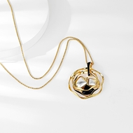 Picture of Low Price Zinc Alloy Gold Plated Long Pendant from Trust-worthy Supplier