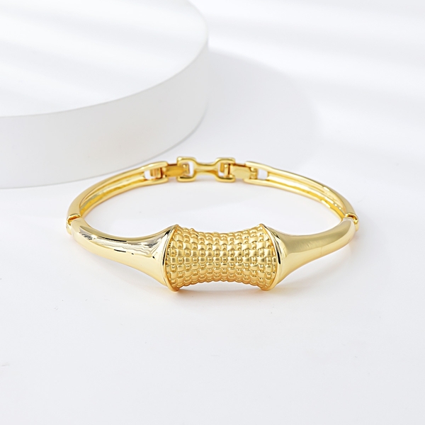 Picture of Popular Medium Gold Plated Fashion Bangle