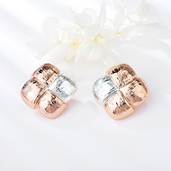 Picture of Bulk Gold Plated Zinc Alloy Stud Earrings Exclusive Online