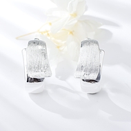 Picture of Famous Medium Dubai Stud Earrings