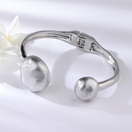 Picture of Delicate Big Dubai Fashion Bangle