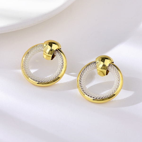 Picture of Classic Gold Plated Stud Earrings with Worldwide Shipping