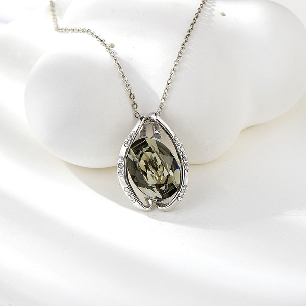 Picture of Great Swarovski Element Platinum Plated Pendant Necklace