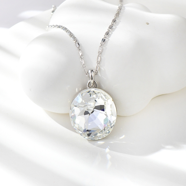 Picture of Zinc Alloy White Pendant Necklace with Easy Return