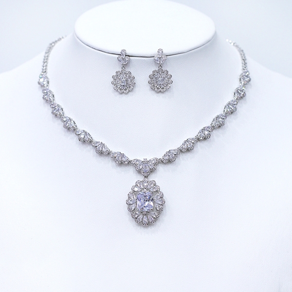 Picture of Featured White Platinum Plated 2 Piece Jewelry Set with Full Guarantee