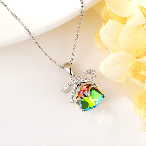 Picture of Shop Platinum Plated Fashion Pendant Necklace with Wow Elements